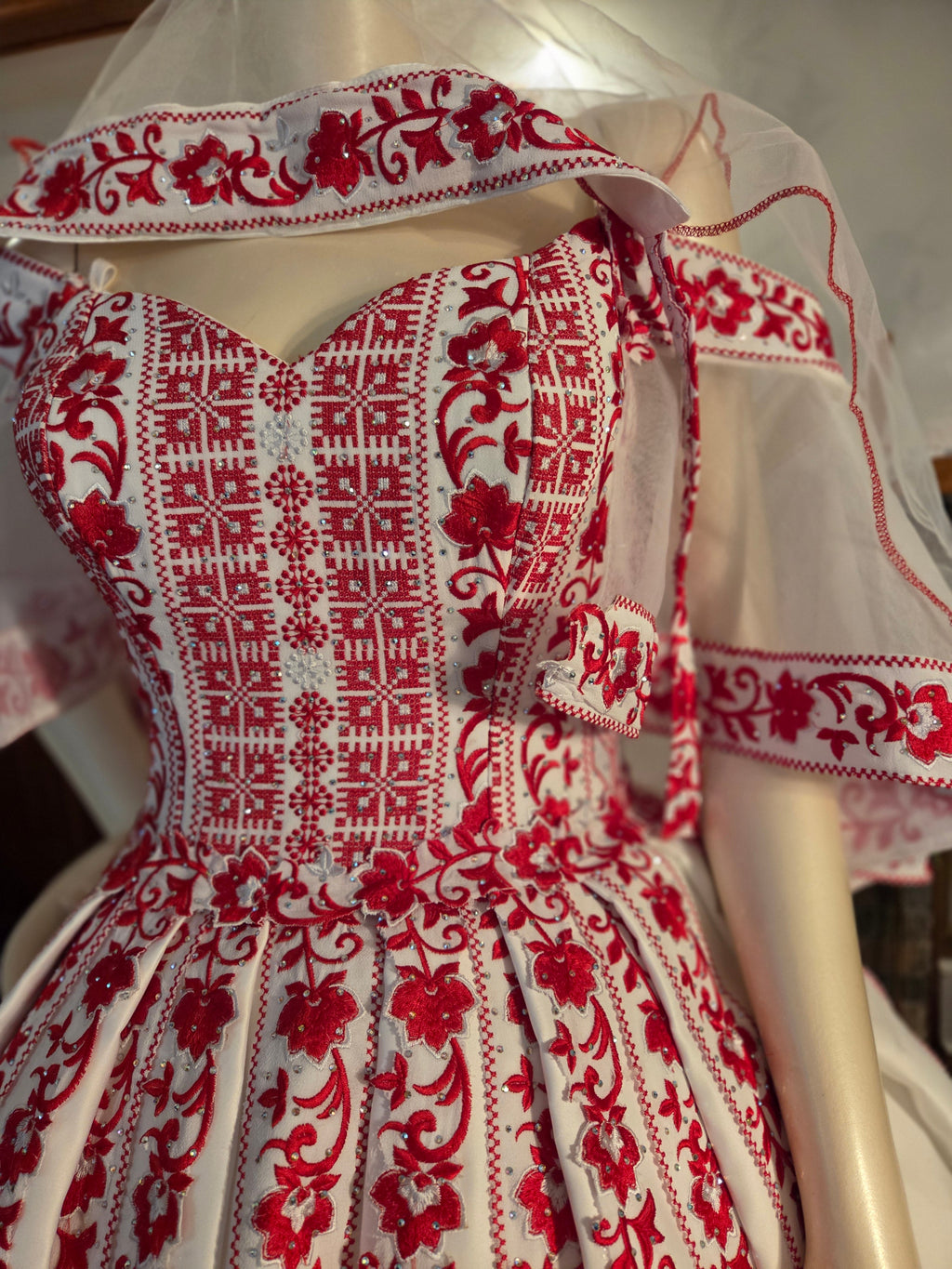 'The Haya Bridal Henna Red & White Wedding Thobe/Gown ( 4 Pieces)