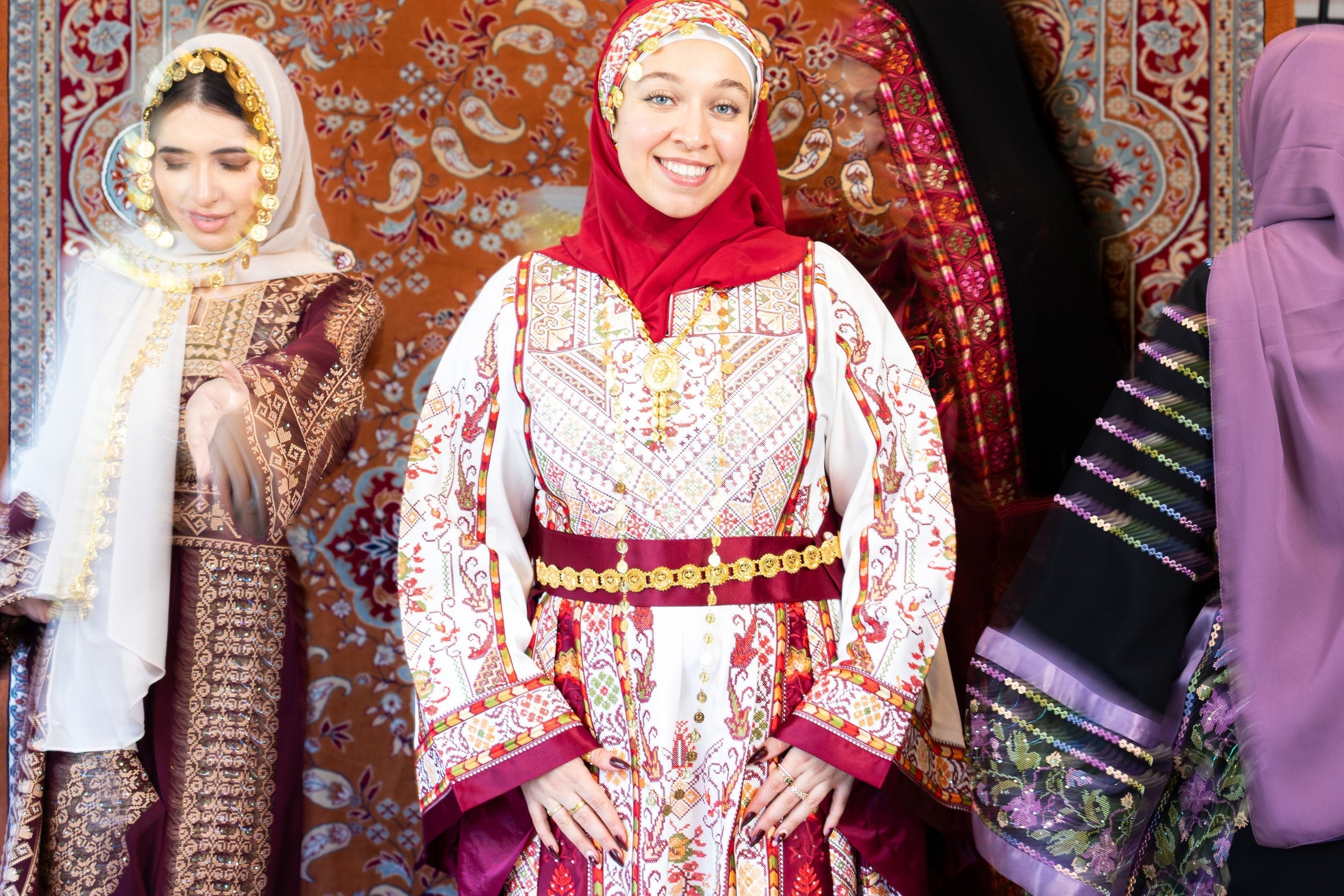 The Lamees Thobe - Bridal White and Burgundy Traditional Full tatreez Back and Front Thobe With Matching Head Veil