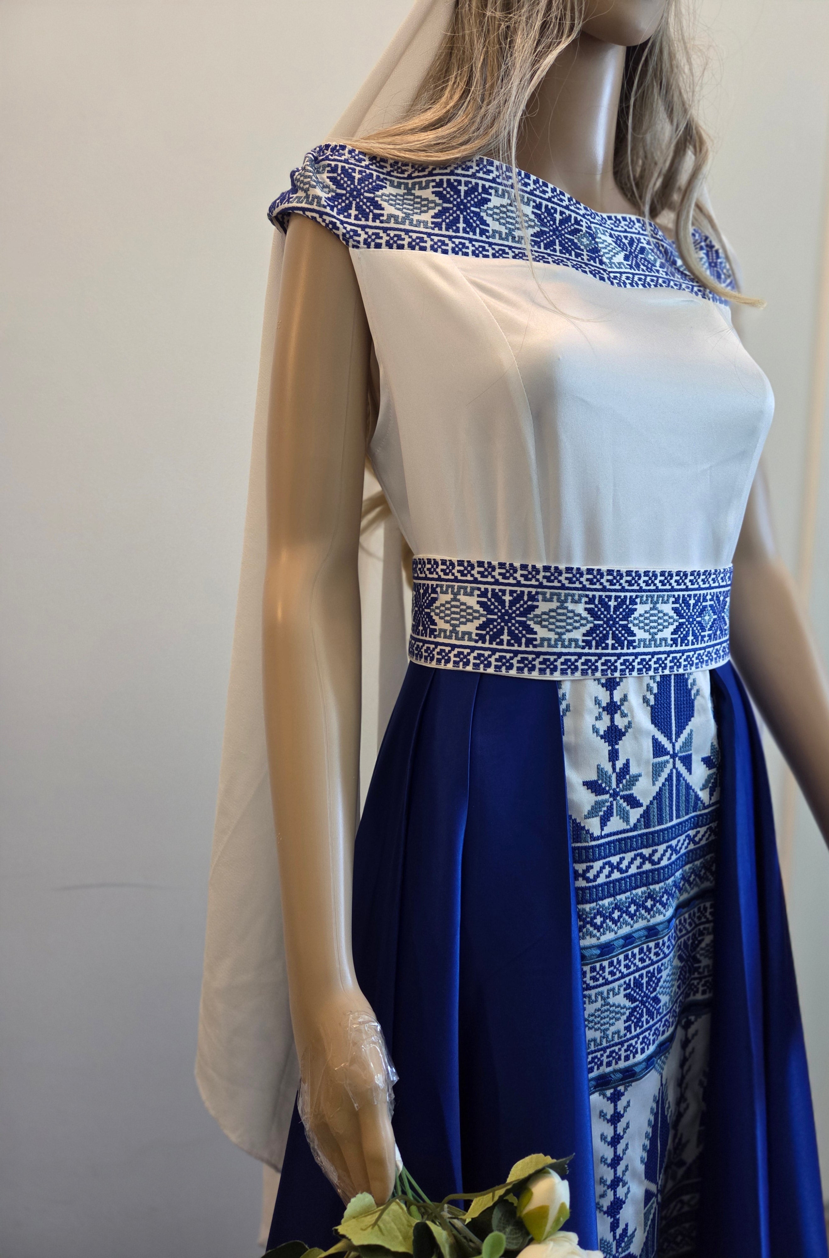 Yaffa Thobe - Blue and White Bridal sleeveless long Tail Thobe dress (Embroidered Tatreez Palestinian Jordanian Thobe)