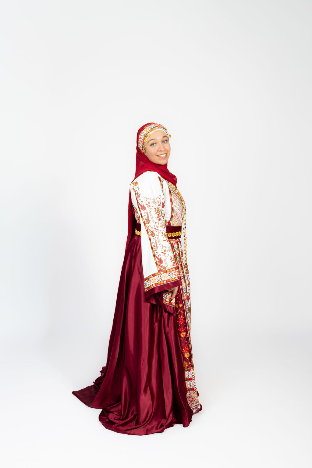 The Lamees Thobe - Bridal White and Burgundy Traditional Full tatreez Back and Front Thobe With Matching Head Veil
