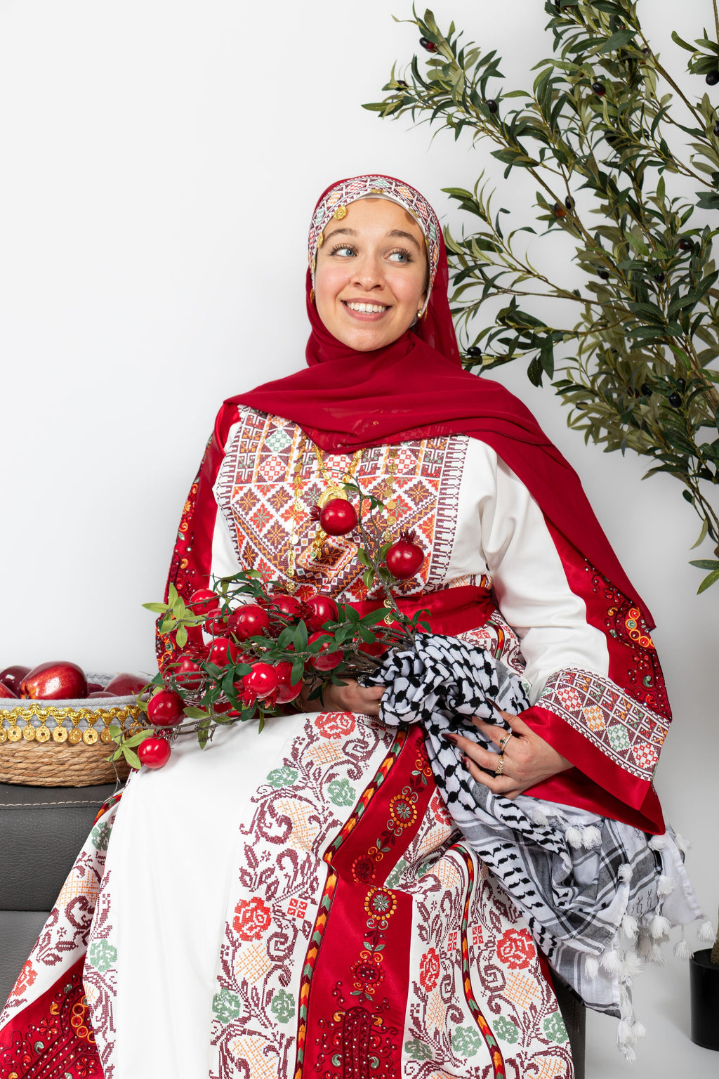 The Nisma Thobe - Bridal White and Red Traditional Full tatreez Back and Front Thobe With Matching Head Veil