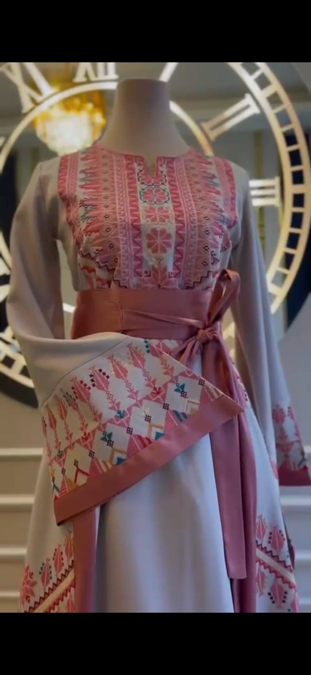 Asia Thobe Pink & Beige Modern Full tatreez & Satin back and front Thobe With Matching head Veil